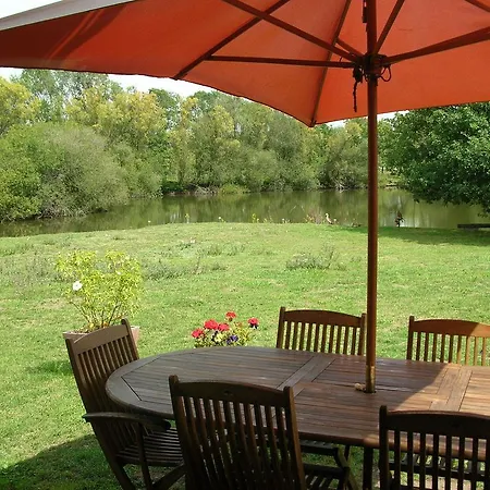 Couette-café L'autourserie 3*